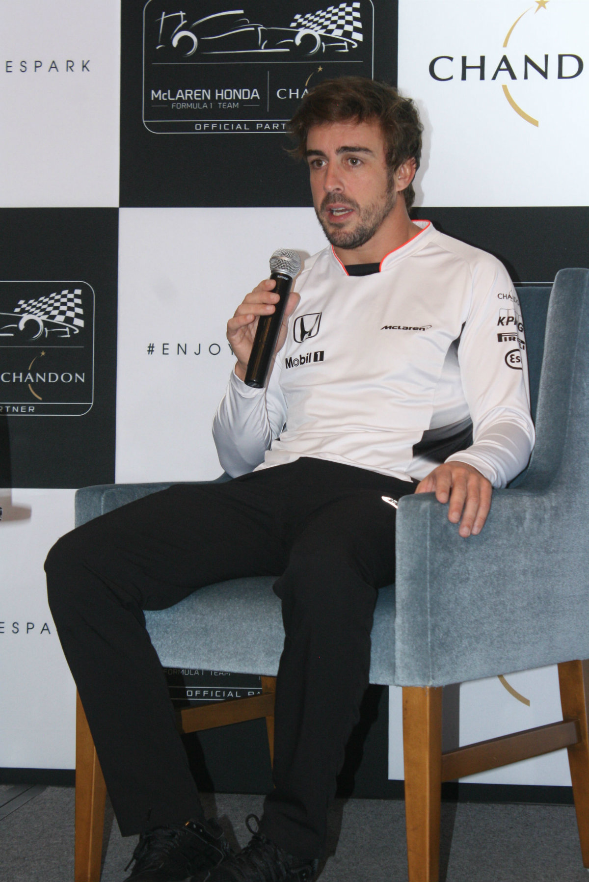 Fernando Alonso dio una conferencia en la Ciudad de México