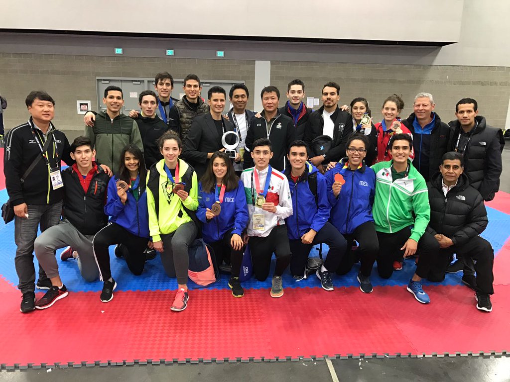 Equipo mexicano de TKD en la Copa Presidentes