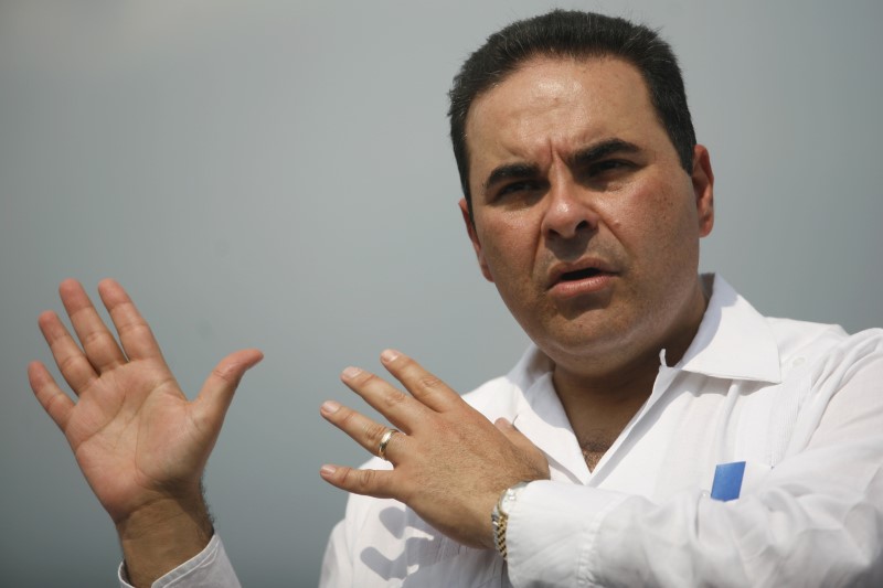 El ex presidente Elías Antonio Saca (2004-2009) fue detenido junto a otras seis personas.