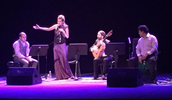 Magos Herrera y el intérprete de flamenco, Javier Limón llegan hoy al Teatro Degollado