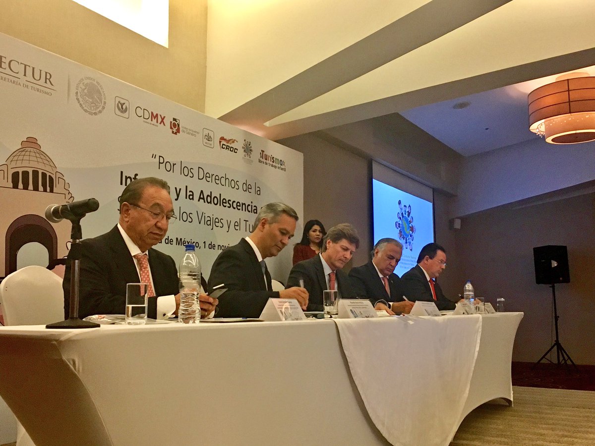 Firma del Código de Conducta de Protección por los Derechos de la Infancia y la Adolescencia en el Sector de los Viajes y el Turismo. 