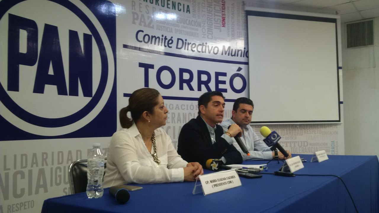 Luis Fernando Salazar ofrece pruebas de empresas acusadas de ser "fantasma".