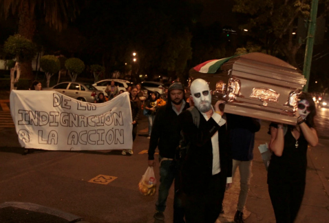 En la marcha de la “Indignación a la acción” se recordó a los desaparecidos, muertos por el crimen organizado, y a las víctimas de feminicidios.
