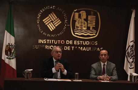David Gómez Fuentes y su relevo Abraham Cárdenas González.
