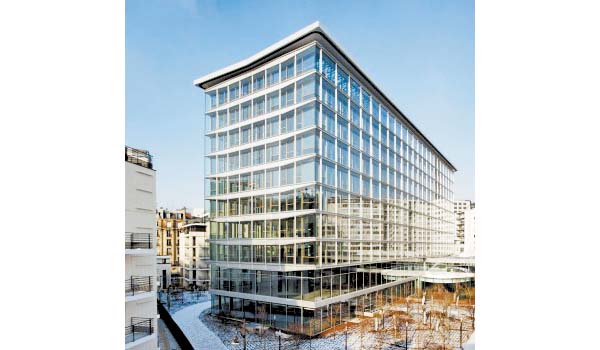 La influencia de Raymond Lopez tuvo gran impacto en el plan director de París.