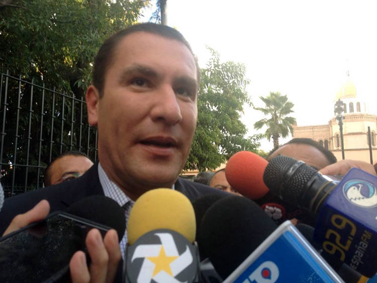 Rafael Moreno Valle, Gobernador de Puebla durante su visita a Durango capital, negó realizar promoción personal de sus aspiraciones presidenciables co