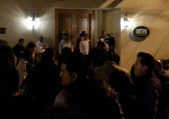 Alcaldes veracruzanos tomaron esta tarde la Casa Veracruz.