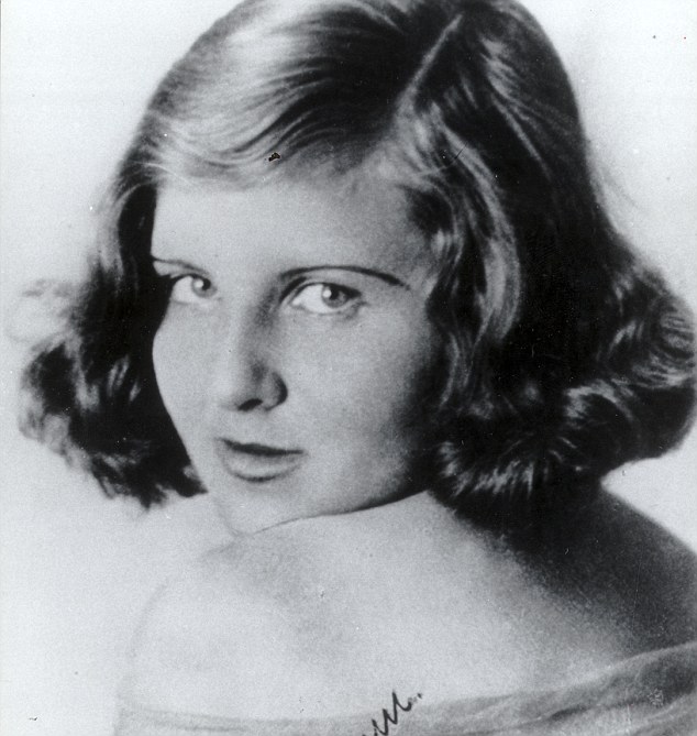 Eva Braun se casó con Hitler el 29 de abril de 1945, antes de suicidarse juntos.