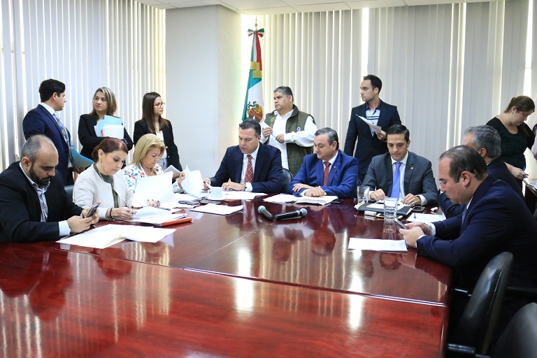 García García expuso que la mayoría de los temas en la Comisión de Legislación tienen controversia.