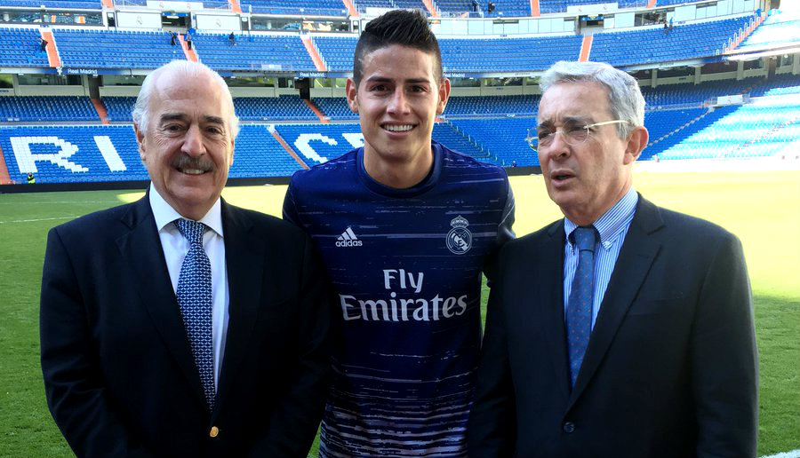 Pastrana, James y Uribe, la postal de la polémica en el Bernabéu 