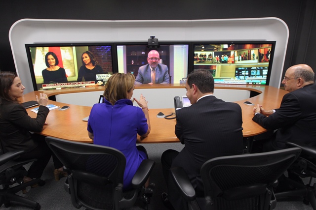 La secretaria de Relaciones Exteriores, Claudia Ruiz Massieu sigue la cobertura de las elecciones en Estados Unidos. 