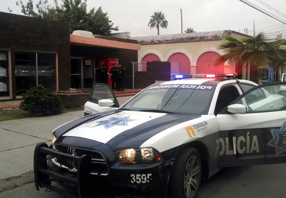 Ladrones frustrados por no encontrar efectivo se llevaron el celular del encargado.