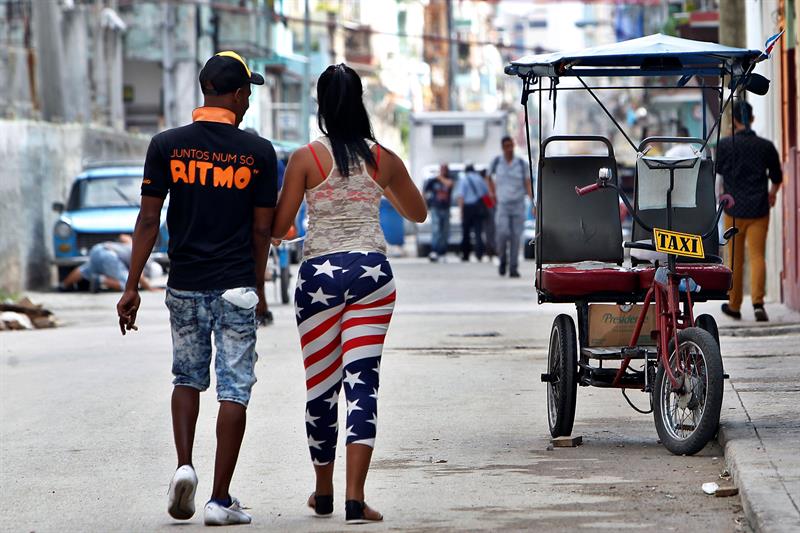 Los cubanos vivieron la jornada electoral con aparente calma y con la esperanza de que el ganador continúe la senda de la reconciliación iniciada por 