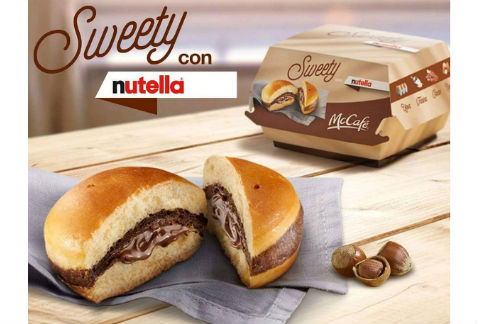 La hamburguesa no incluye nada de carne ni queso ni vegetales, sólo crema de avellana. 