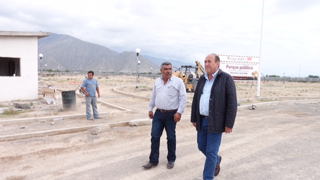 Rubén Moreira, Gobernador de Coahuila, supervisó obras de infraestructura en Cuatro Ciénegas.