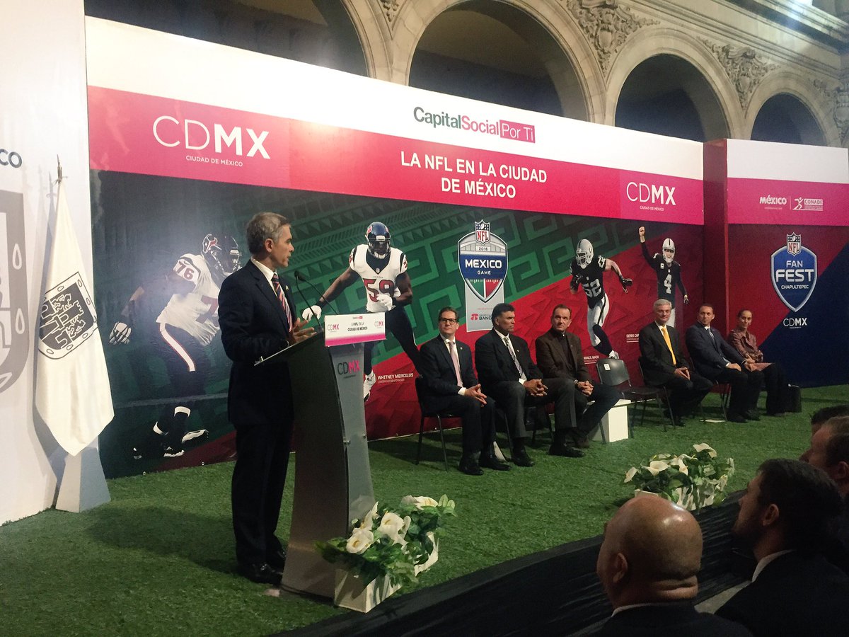 Miguel Ángel Mancera ofrece los detalles de la NFL en México