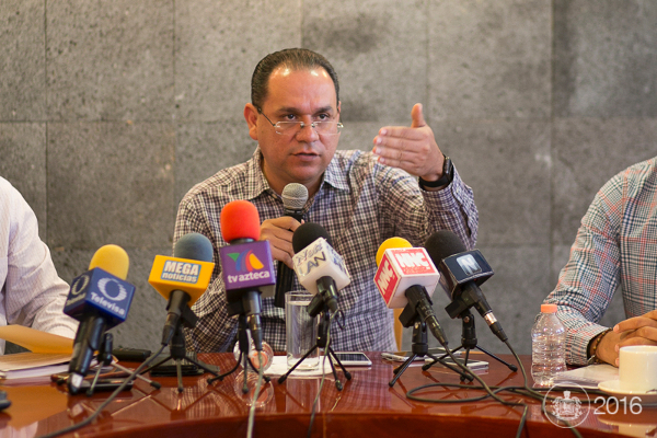 El rector Jorge Ignacio Peña González.