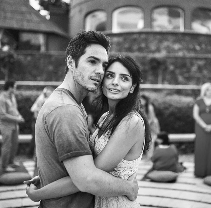 La pareja se casó en mayo pasado. 