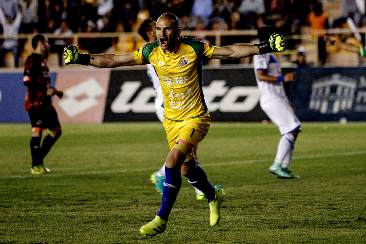 Lucero Álvarez convirtió un penal para Alebrijes 