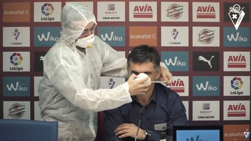 Una contingencia sanitaria se vivió en la conferencia del Eibar