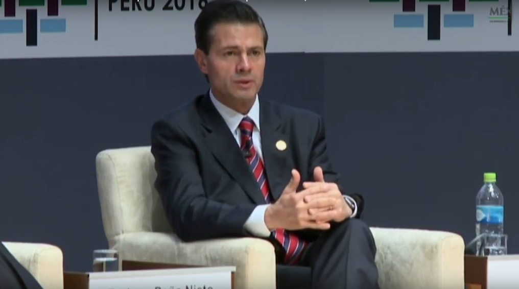 Durante su participación en el panel "Rediseñando el comercio" en el foro Asia-Pacífico, Enrique Peña Nieto dijo que se debe privilegiar el diálogo en
