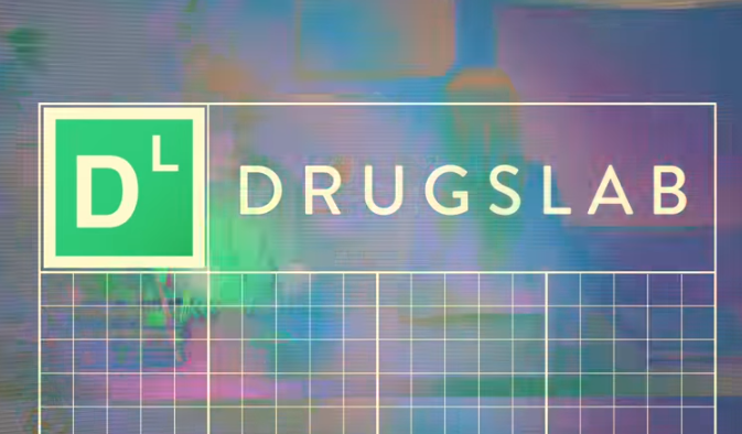 En el canal de Drugslab se exploran los efectos de las drogas con el objetivo de evitar adicciones.