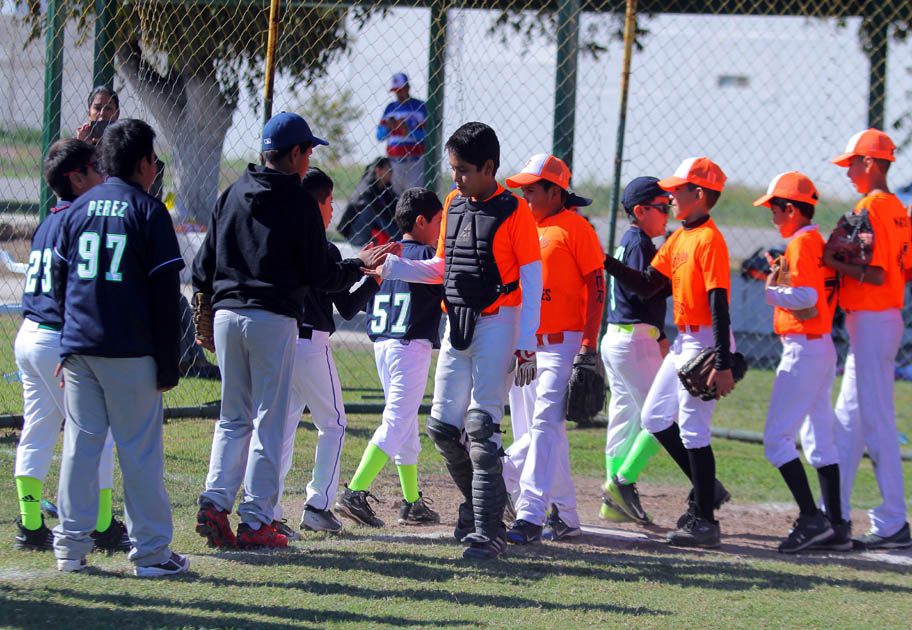 Clausuran Torneo de Beisbol Infantil ‘Pequeños Gigantes’.