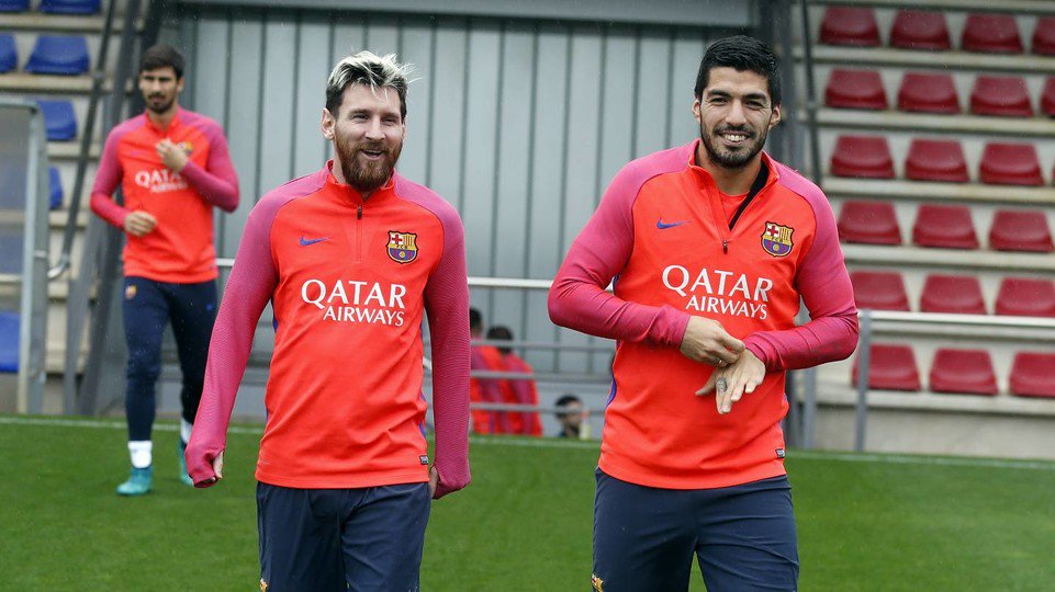 Messi y Luis Suárez en el entrenamiento del Barcelona 
