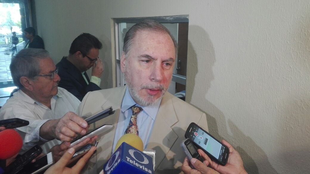 Miguel Ángel Ochoa indicó que buscarán el diálogo con los diputados antes de tomar la vía legal.