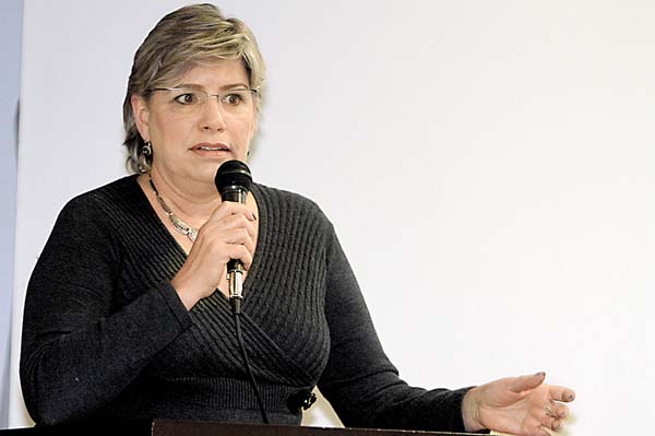 Carmen Aláez Versón, jefa del Laboratorio de Diagnóstico Genómico.