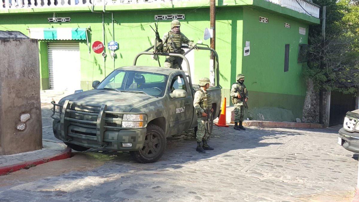 Elementos de la Marina, el Ejército y la PGR se fueron con las manos vacías durante el operativo.