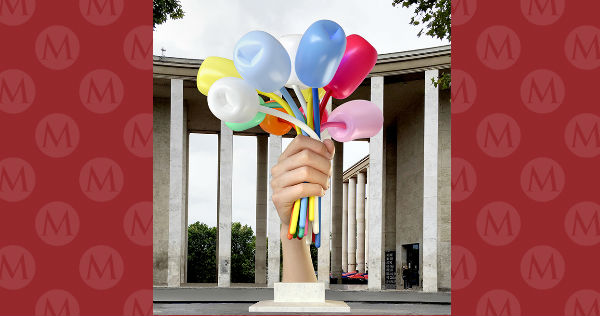 Koons asegura que la escultura es un símbolo de alegría y optimismo y tiene una conexión muy directa con la Estatua de la Libertad.