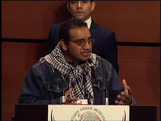 El vocero del Movimiento de los 43, Vidulfo Rosales, pide a diputados explorar nuevas líneas de investigación.
