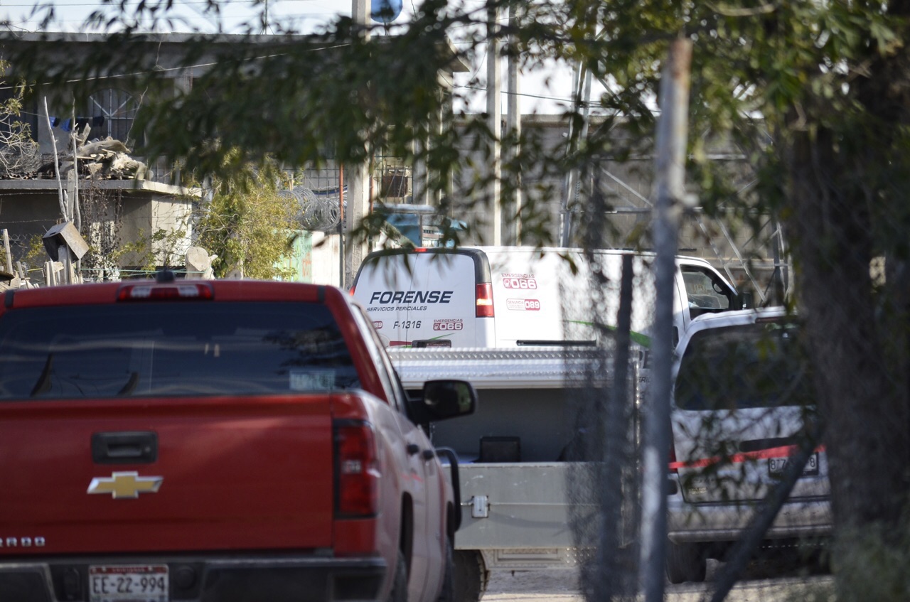 En el lugar quedó el cadáver de la mujer junto a su hijo herido.