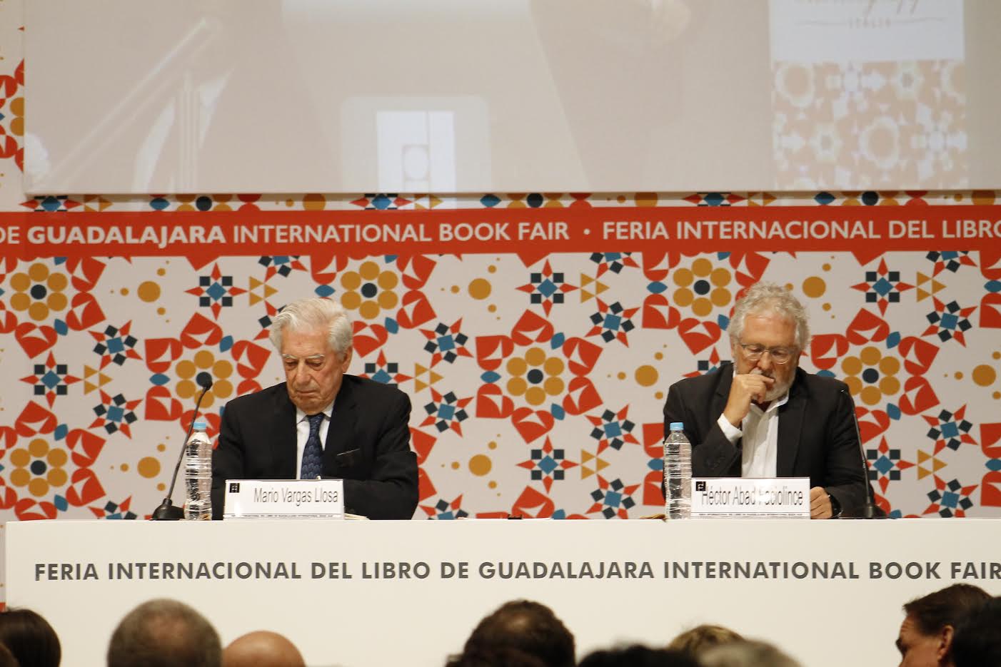  Mario Vargas Llosa dio apertura al programa literario de la FIL