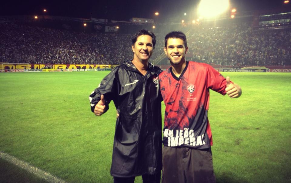 Caio Júnior y su hijo Matheus Saroli