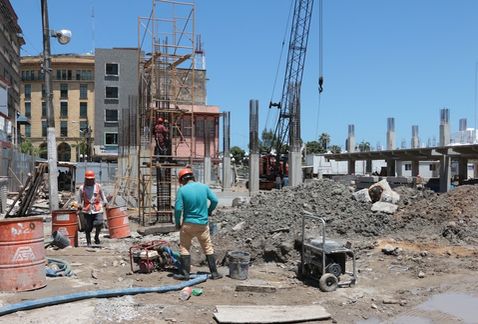 Una empresa subcontratada en los mercados de Tampico abandonó la obra