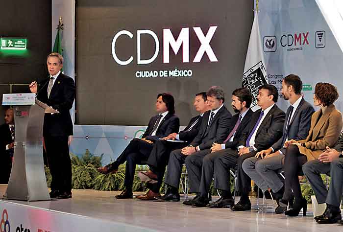 El jefe de Gobierno inauguró ayer la segunda Cumbre de Ciudades Líderes en Movilidad Urbana Sustentable en América Latina.