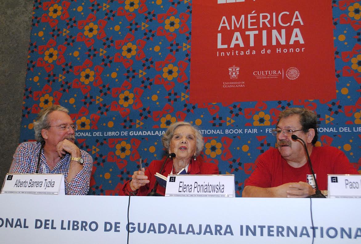 Dentro del marco de actividades de la edición 30 de la FIL, tuvo lugar la charla denominada Las Venas Abiertas
