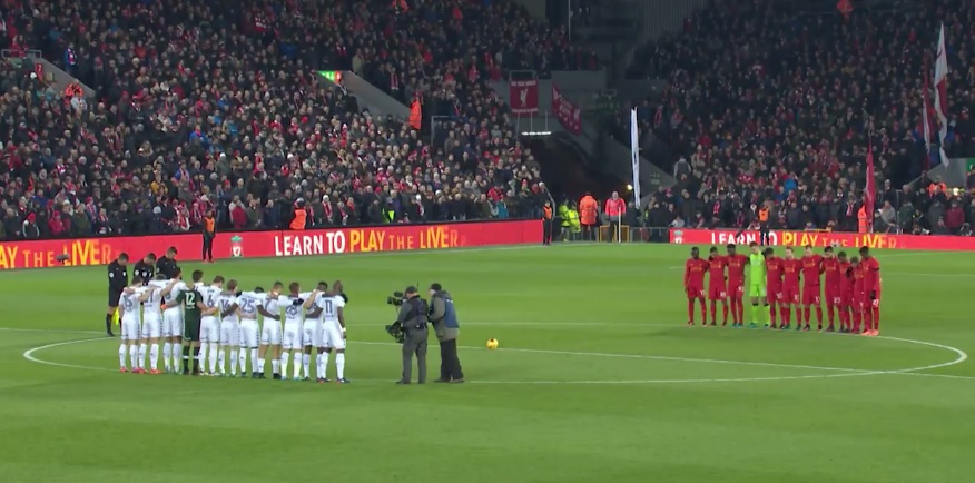 Minuto de silencio en Anfield por víctimas del Chapecoense 