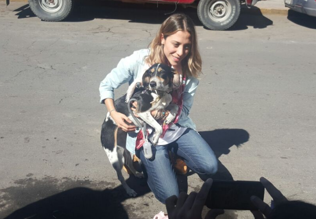 Pamela Álvarez y Mika. 