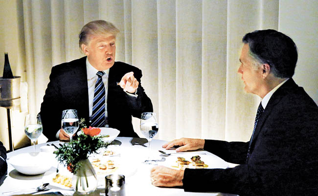 El presidente electo de EU cenó anoche con Mitt Rommey, gobernador de Massachusetts. 