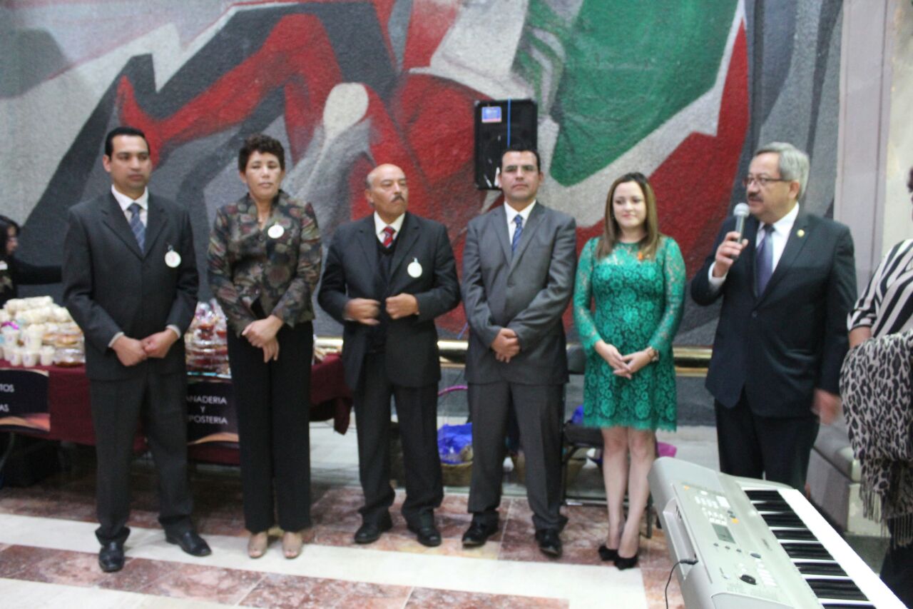 En el palacio de la Legislatura del Estado de México.