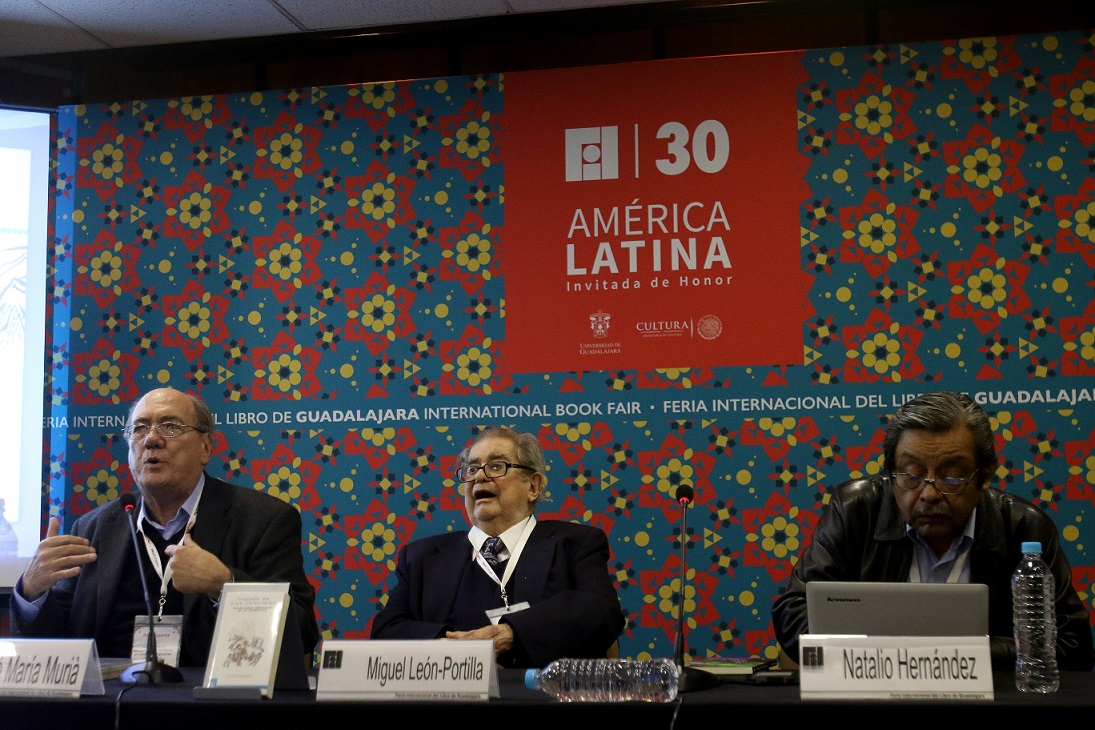 Presentan la Visión de los vencidos en náhuatl y chino en FIL 2016