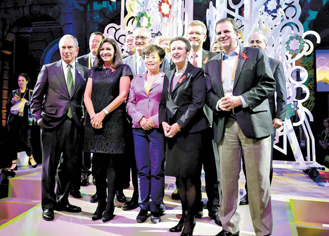 Alcaldes asistentes a la sexta Cumbre Bienal del C-40. 