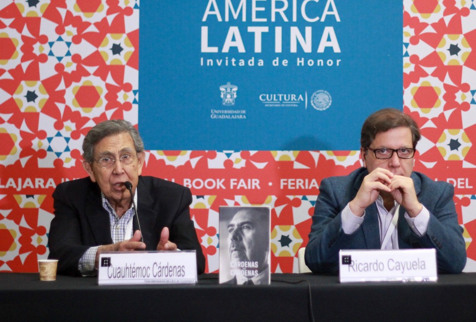 La presentación del libro Cárdenas por Cárdenas escrito por Cuauhtémoc Cárdenas Solórzano.