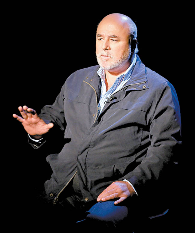Manuel Clouthier Carrillo, diputado federal independiente. 