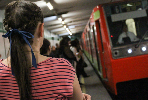 Las reparaciones y modernización en el sistema eléctrico del Metro, planeadas para el próximo año, no se podrán efectuar debido a los recortes presupu