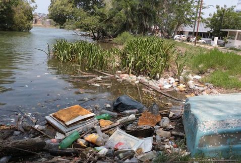 Basura en lagunas 