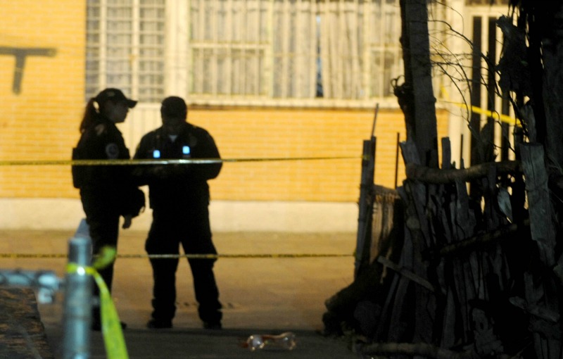 El otro estudiante baleado fue trasladado a un hospital cercano.